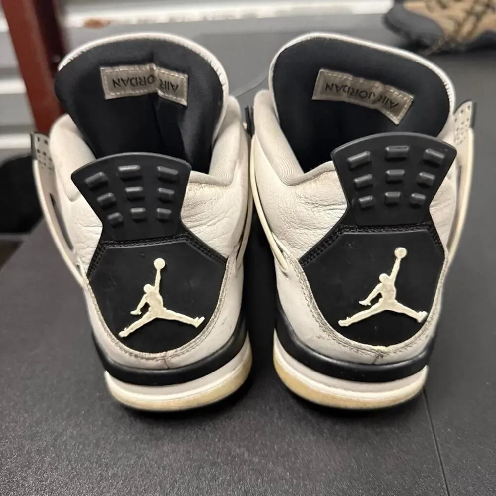 Jordan Men's Grey and White Trainers